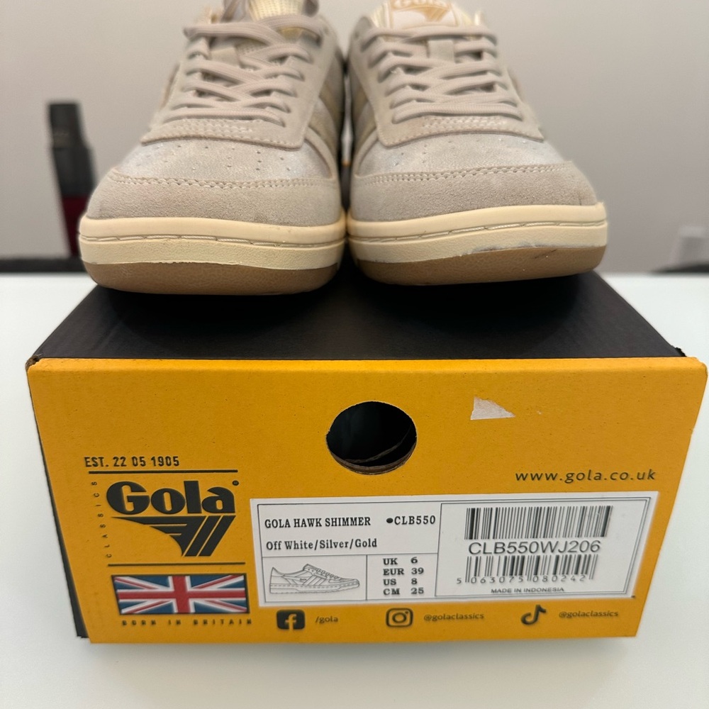 Gola Tan and Silver Sneakers Retro-Inspired Suede Mesh - Picture 3 of 4